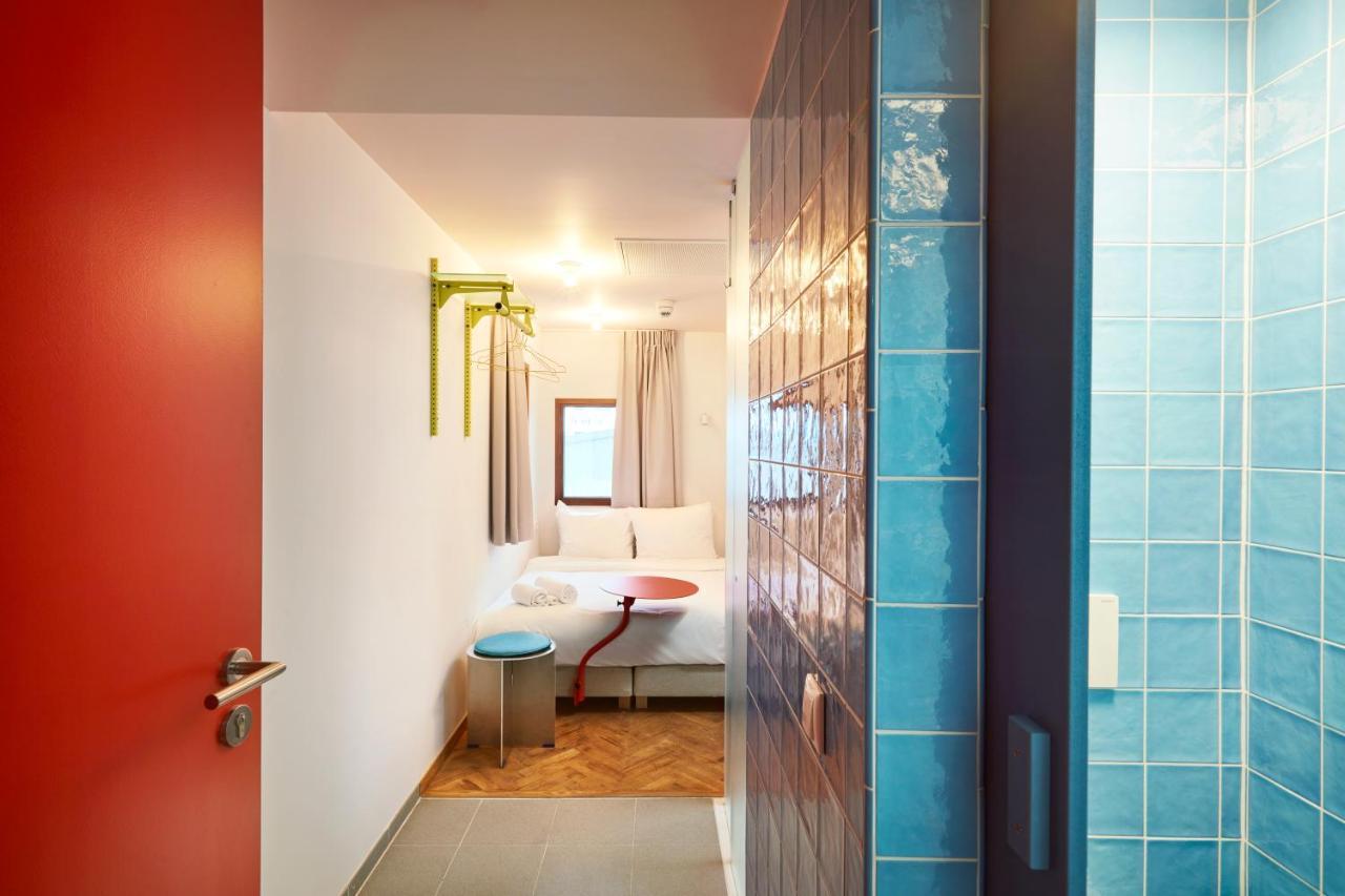 Zimmer Vertical Swimming Pool